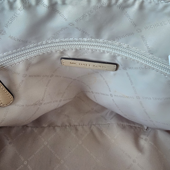 Handbag, Michael Kors, Cindy Satchel, Cream, EUC - Picture 9 of 10